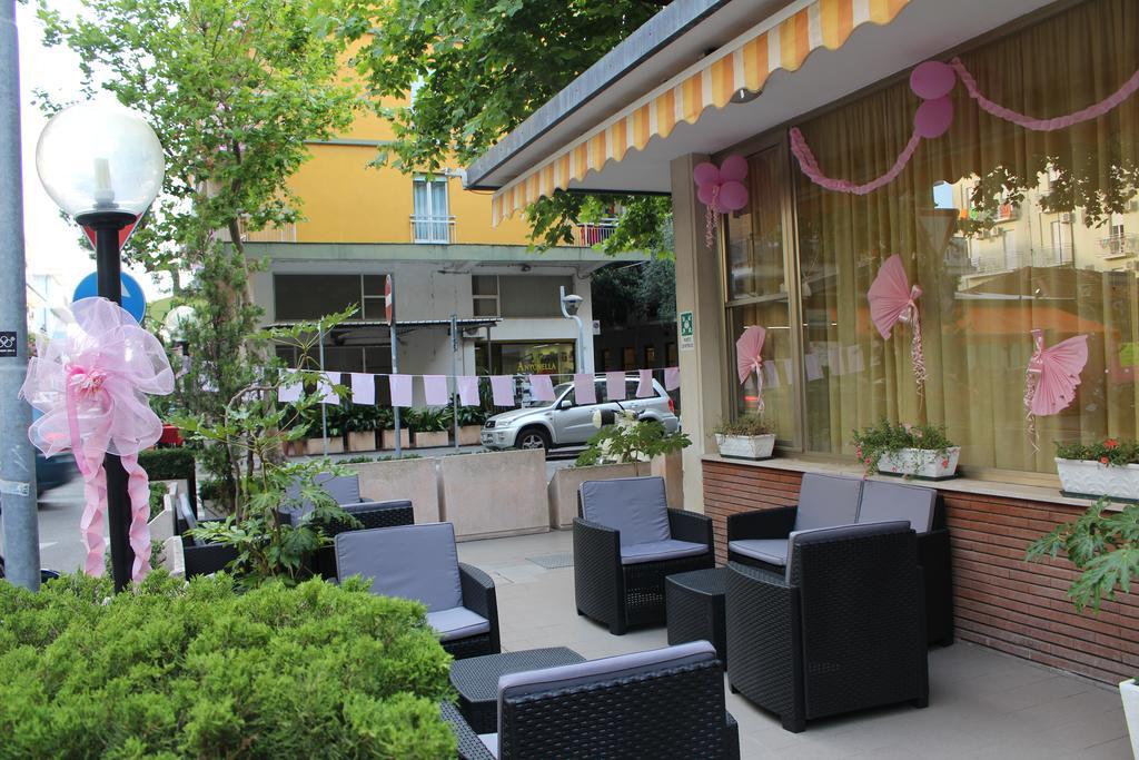 Hotel Galileo Rimini Extérieur photo