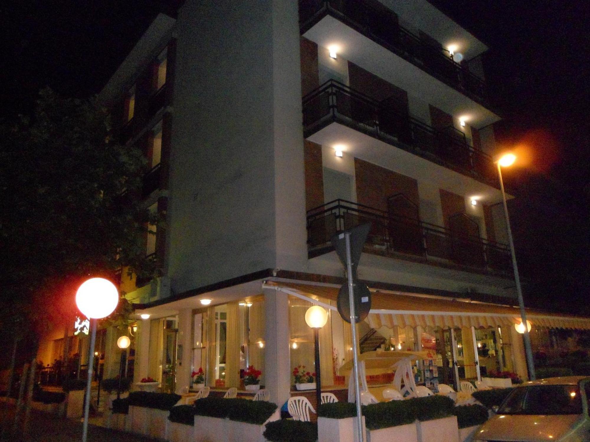 Hotel Galileo Rimini Extérieur photo
