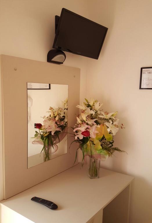 Hotel Galileo Rimini Extérieur photo